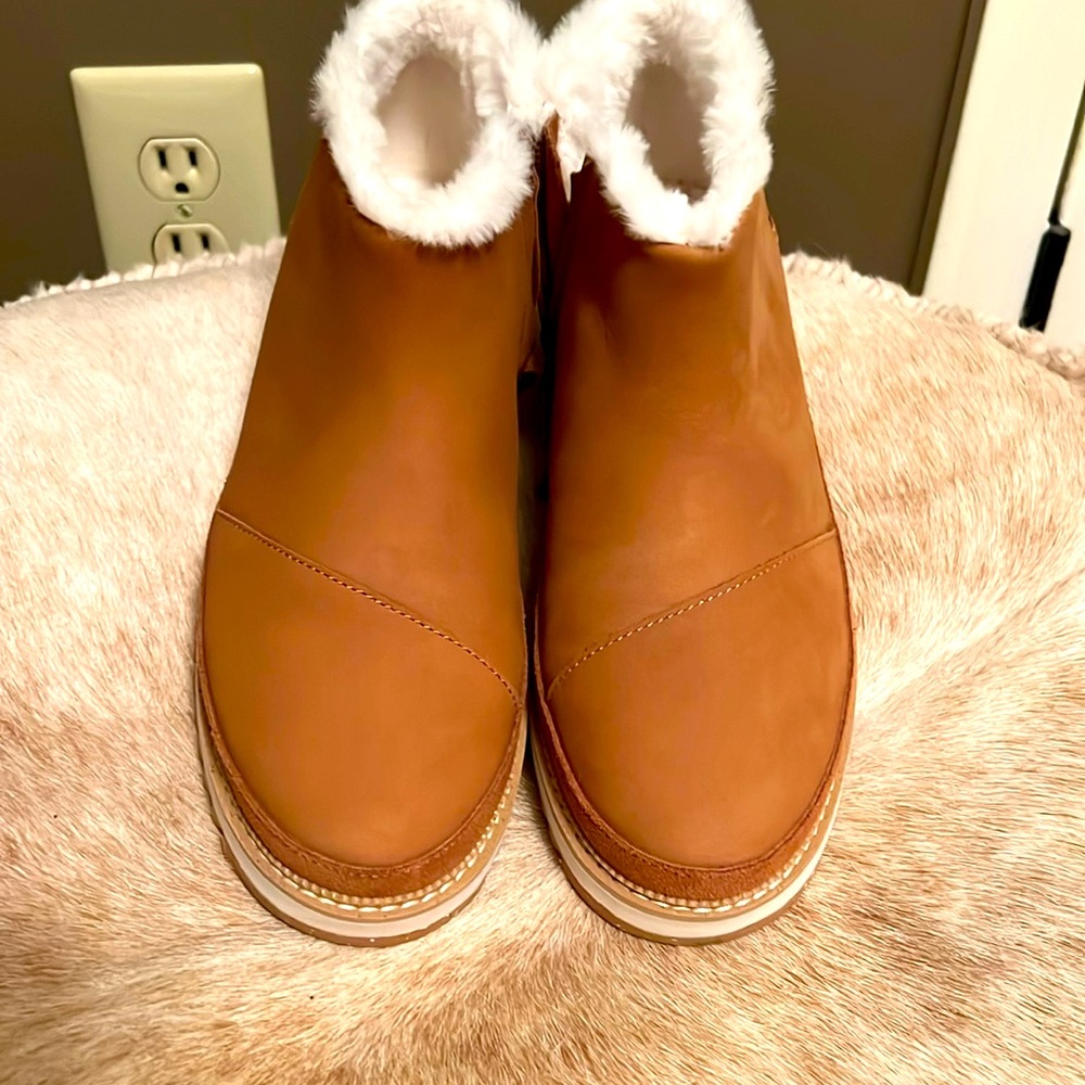 Toms booties - size 8.5